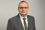 От ДБ предлагат таван на субсидията вместо намалението с 1 евро От ДБ предлагат таван на субсидията вместо намалението с 1 евро