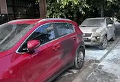 Подпалиха автомобили на българското посолство в Скопие Подпалиха автомобили на българското посолство в Скопие