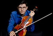 Виртуозът Максим Цеков ще дебютира на русенска сцена Виртуозът Максим Цеков ще дебютира на русенска сцена