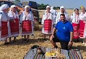 Дадоха ритуален старт на жътвата в Русенско Дадоха ритуален старт на жътвата в Русенско