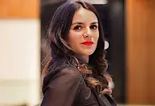 Осъдената за шпионаж българка се завърна в Долно Осеново Осъдената за шпионаж българка се завърна в Долно Осеново
