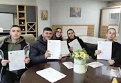 10 ученици проведоха стаж в две мебелни фирми в Русе 10 ученици проведоха стаж в две мебелни фирми в Русе