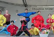 Деца от Русе изнесоха ушу спектакъл в Приморско Деца от Русе изнесоха ушу спектакъл в Приморско