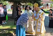 Митрополит Наум оглави празнична литургия в Каранвърбовския манастир Митрополит Наум оглави празнична литургия в Каранвърбовския манастир