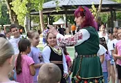 Празникът на житото в Бяла започна с игрите на баба Дешка Празникът на житото в Бяла започна с игрите на баба Дешка