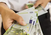 Обмислят 75% обезщетение за майките, които се връщат по-рано на работа Обмислят 75% обезщетение за майките, които се връщат по-рано на работа