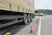Мерки срещу претоварени ТИР-ове в българските пристанища Мерки срещу претоварени ТИР-ове в българските пристанища