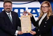 Държавната дипломация преминава към шрифта ЛИК Държавната дипломация преминава към шрифта ЛИК