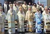 Митрополит Наум почете новоучреден празник в Румънската патриаршия Митрополит Наум почете новоучреден празник в Румънската патриаршия