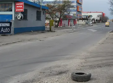 Две фирми подадоха оферти за реконструкцията на улица "Потсдам" Две фирми подадоха оферти за реконструкцията на улица "Потсдам"
