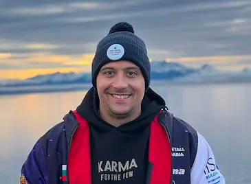 Теодор Цветков стана шестият човек в света, изплувал Ice Sevens Теодор Цветков стана шестият човек в света, изплувал Ice Sevens