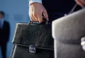 Търсят над 100 чиновници в държавната администрация Търсят над 100 чиновници в държавната администрация