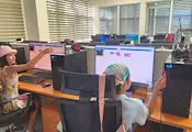 60 ученици програмираха роботи в Русенския университет 60 ученици програмираха роботи в Русенския университет