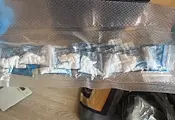 Арестуваха дилърка с един килограм наркотици в София Арестуваха дилърка с един килограм наркотици в София