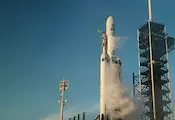 Ракета на „СпейсЕкс“ изстреля новия космически телескоп на НАСА Ракета на „СпейсЕкс“ изстреля новия космически телескоп на НАСА