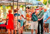 Розово масло и биволски продукти превземат фермерския пазар в Русе Розово масло и биволски продукти превземат фермерския пазар в Русе