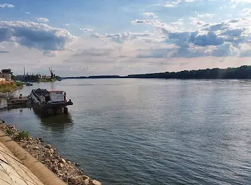 Река Дунав край Русе спадна до минус 89 сантиметра Река Дунав край Русе спадна до минус 89 сантиметра