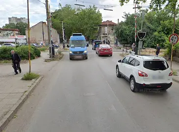 Затварят жп прелеза на улица „Шипка“ Затварят жп прелеза на улица „Шипка“