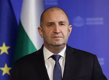 Румен Радев: Наваксваме драстичното изоставане за детската болница Румен Радев: Наваксваме драстичното изоставане за детската болница