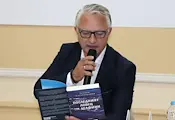 Захари Карабашлиев: Библиотеката е любимо място в този великолепен Русе Захари Карабашлиев: Библиотеката е любимо място в този великолепен Русе