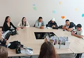 Младежкият център в Русе посрещна гимназисти от „Образцов чифлик“ Младежкият център в Русе посрещна гимназисти от „Образцов чифлик“