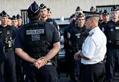 Британската полиция арестува петима мъже по подозрение в тероризъм Британската полиция арестува петима мъже по подозрение в тероризъм