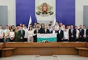 Български ученици спечелиха над 100 медала от международни олимпиади Български ученици спечелиха над 100 медала от международни олимпиади