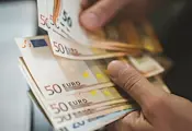 Европа затяга контрола над парите в брой и златото Европа затяга контрола над парите в брой и златото