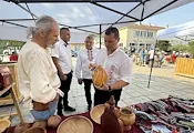 Показаха забравени занаяти на Есенния пазар в Ново село Показаха забравени занаяти на Есенния пазар в Ново село
