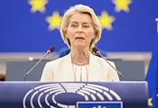 Урсула фон дер Лайен покани Канада да стане асоцииран член на ЕС Урсула фон дер Лайен покани Канада да стане асоцииран член на ЕС
