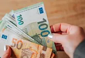 Сам човек в ЕС се нуждае от 2800 евро за комфортен живот Сам човек в ЕС се нуждае от 2800 евро за комфортен живот