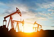 Нефтените пазари прегряват след сигнал за атака срещу Иран Нефтените пазари прегряват след сигнал за атака срещу Иран