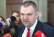 ДПС вади документи за връзки на кабинета с производители на мантинели ДПС вади документи за връзки на кабинета с производители на мантинели
