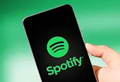 Spotify блокира над 50 милиона песни, генерирани с AI Spotify блокира над 50 милиона песни, генерирани с AI