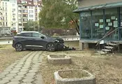 Никой не прибира катастрофирал автомобил пети ден в столицата Никой не прибира катастрофирал автомобил пети ден в столицата