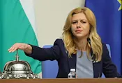 ГЕРБ събира подписи за оставката на Михаела Доцова ГЕРБ събира подписи за оставката на Михаела Доцова