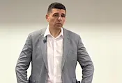 Ивайло Мирчев: Подпалиха умишлено антени на Starlink край София Ивайло Мирчев: Подпалиха умишлено антени на Starlink край София