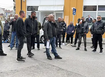 Върбан Върбанов събра роми на протест в Русе Върбан Върбанов събра роми на протест в Русе