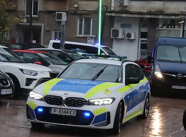 Доставиха над 217 000 бюлетини под полицейска охрана в Русе Доставиха над 217 000 бюлетини под полицейска охрана в Русе