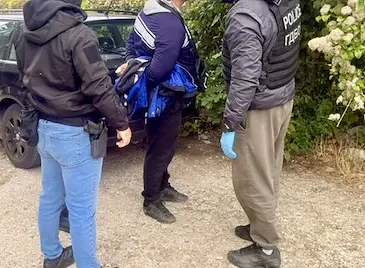 ГДБОП задържа мъж за разпространение на фентанил в Русе ГДБОП задържа мъж за разпространение на фентанил в Русе