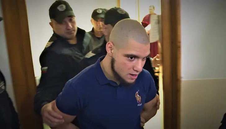 Мярката е по европейска заповед от Гърция Мярката е по европейска заповед от Гърция